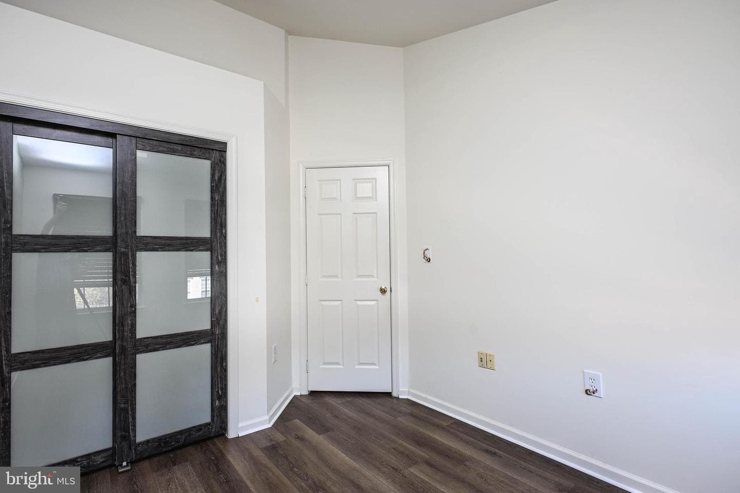 14647 Seasons Drive photo 17