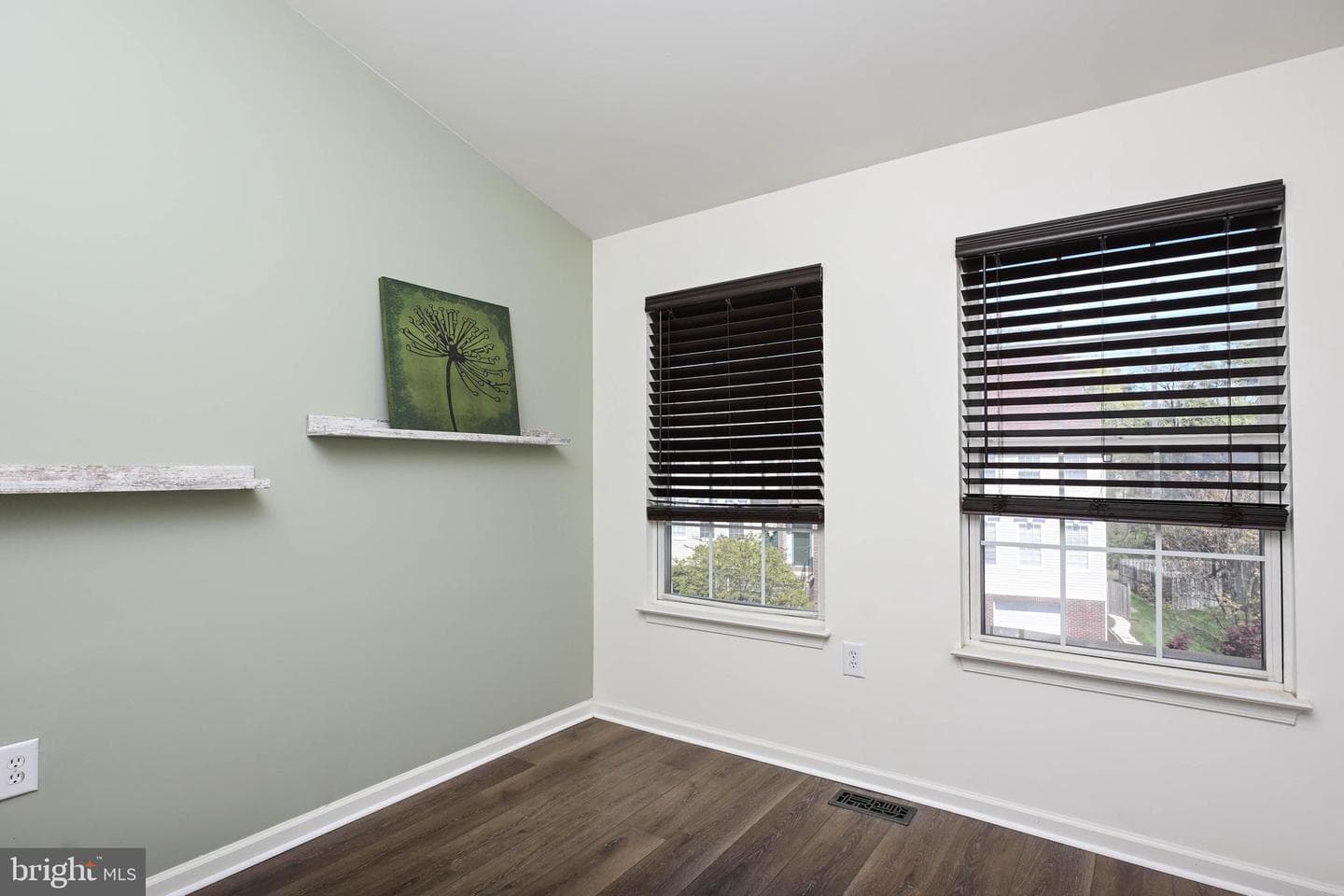 14647 Seasons Drive photo 18