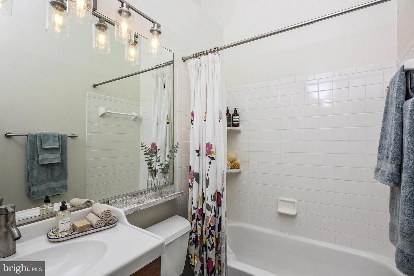 14647 Seasons Drive photo 19