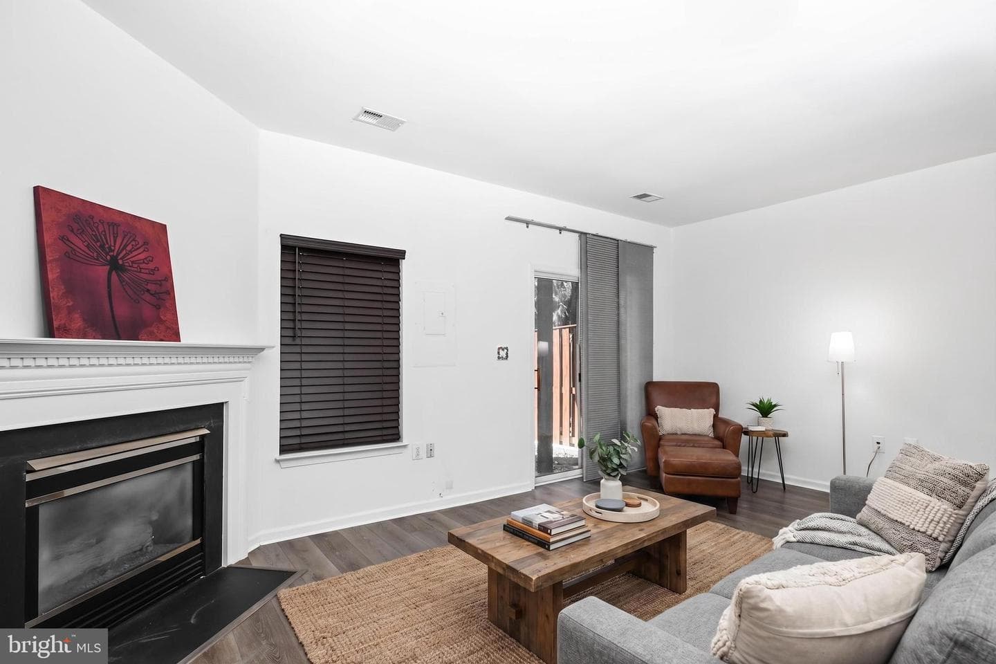 14647 Seasons Drive photo 22