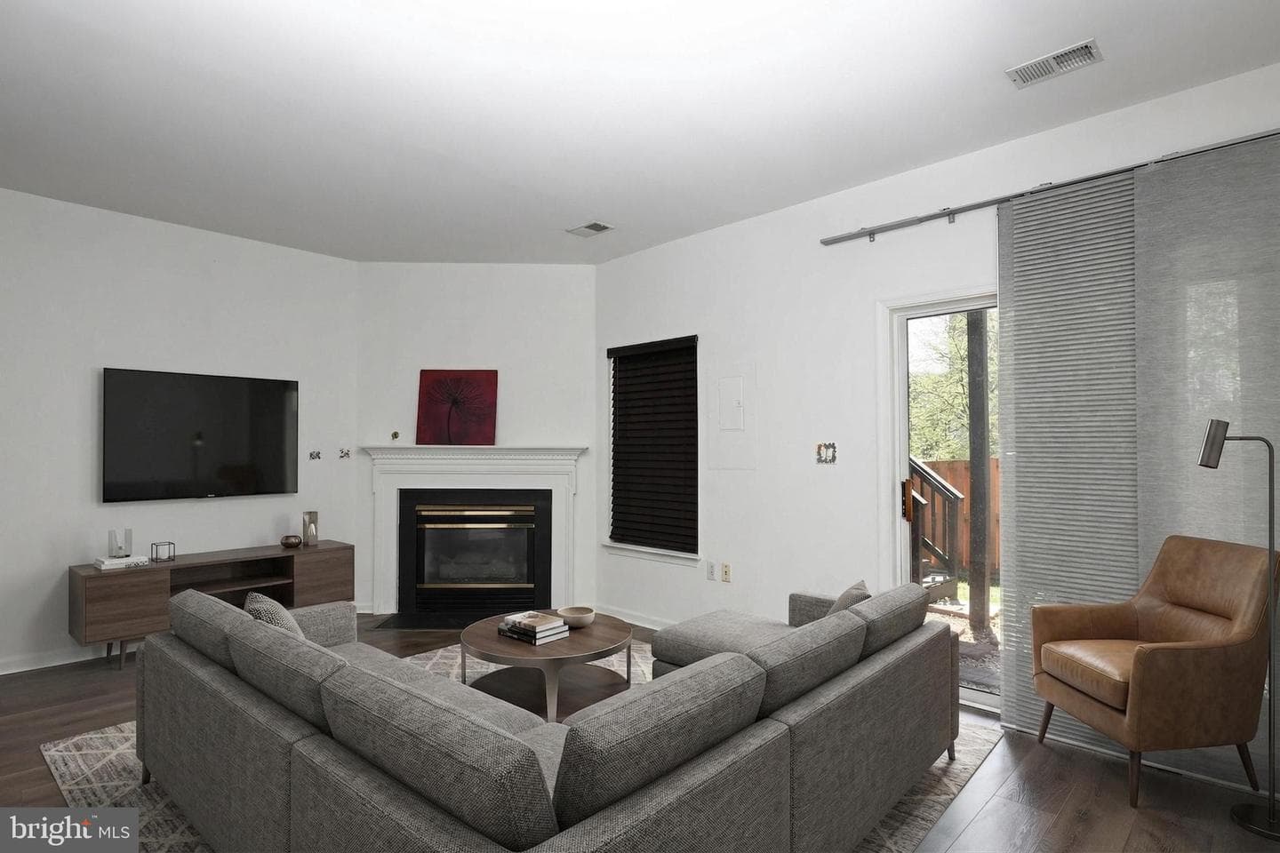 14647 Seasons Drive photo 23