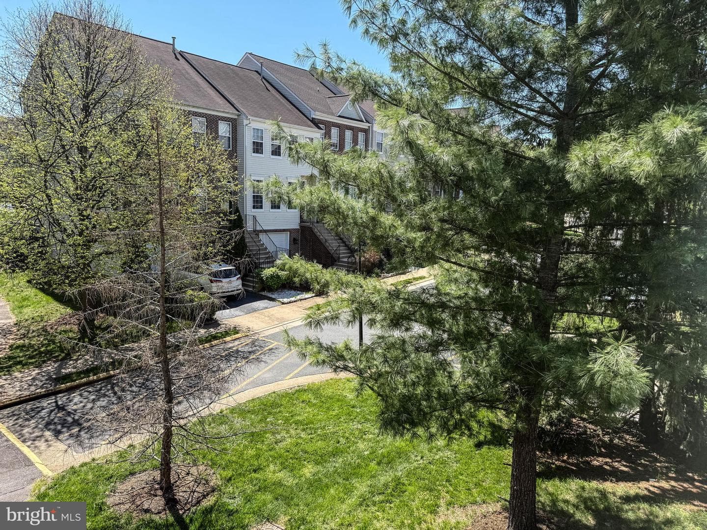 14647 Seasons Drive photo 32