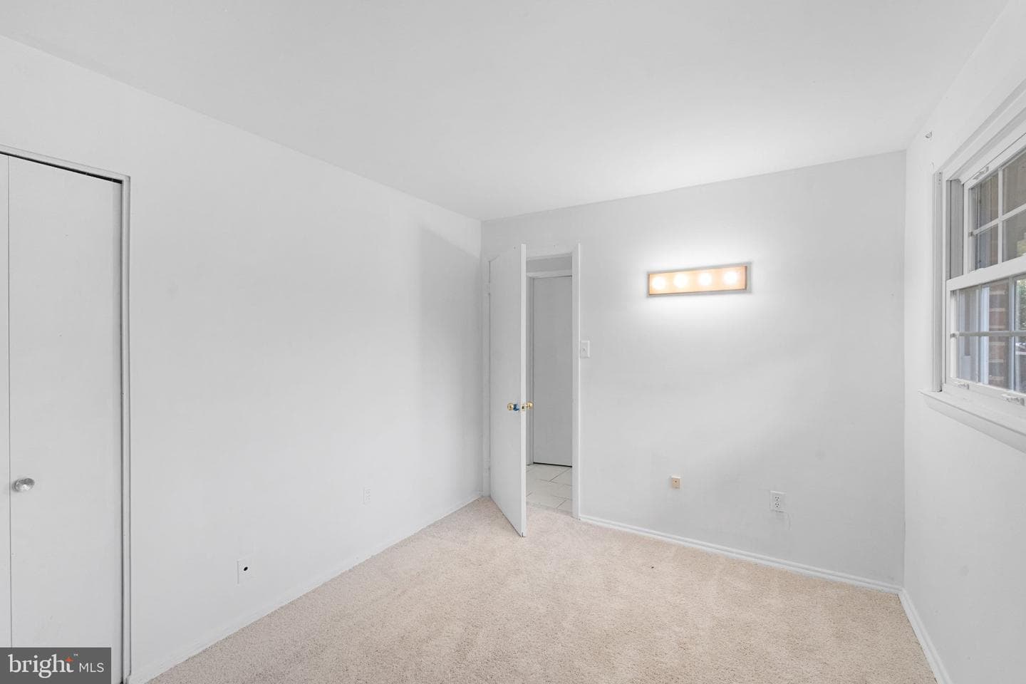 6423 Cabell Court photo 47