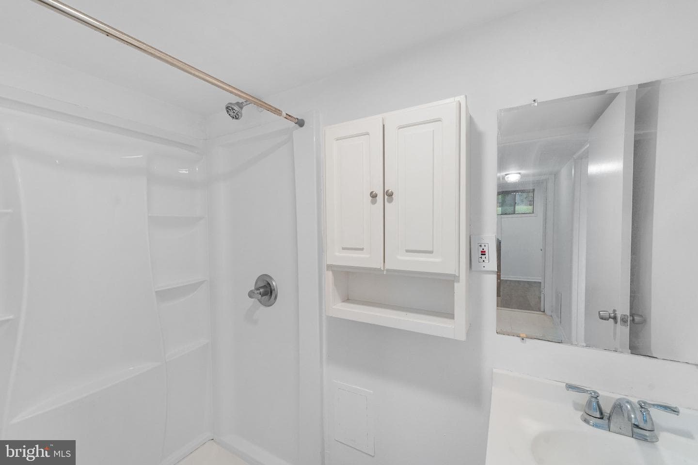 6423 Cabell Court photo 48