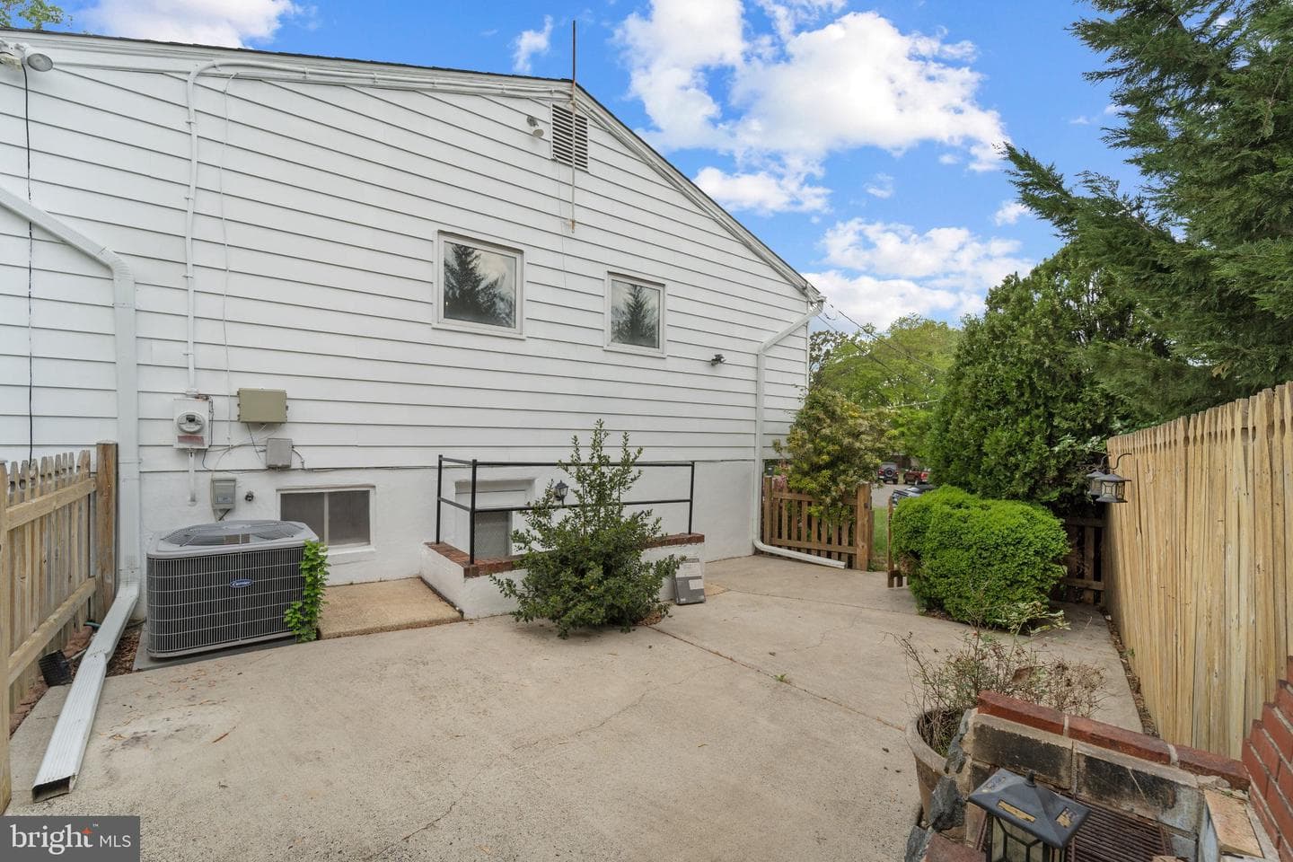 6423 Cabell Court photo 51