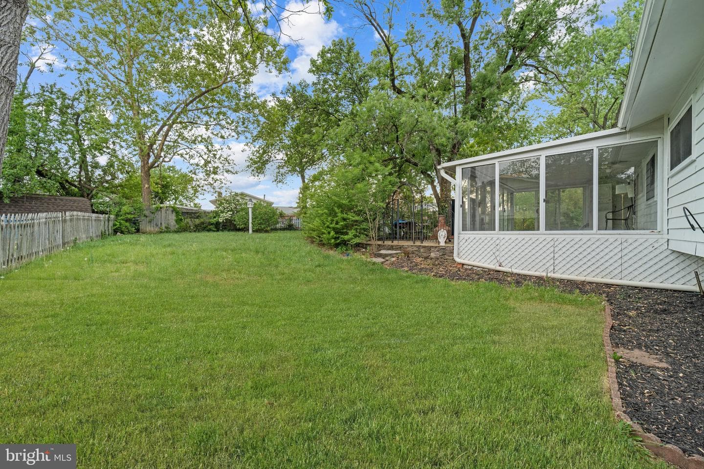 6423 Cabell Court photo 52