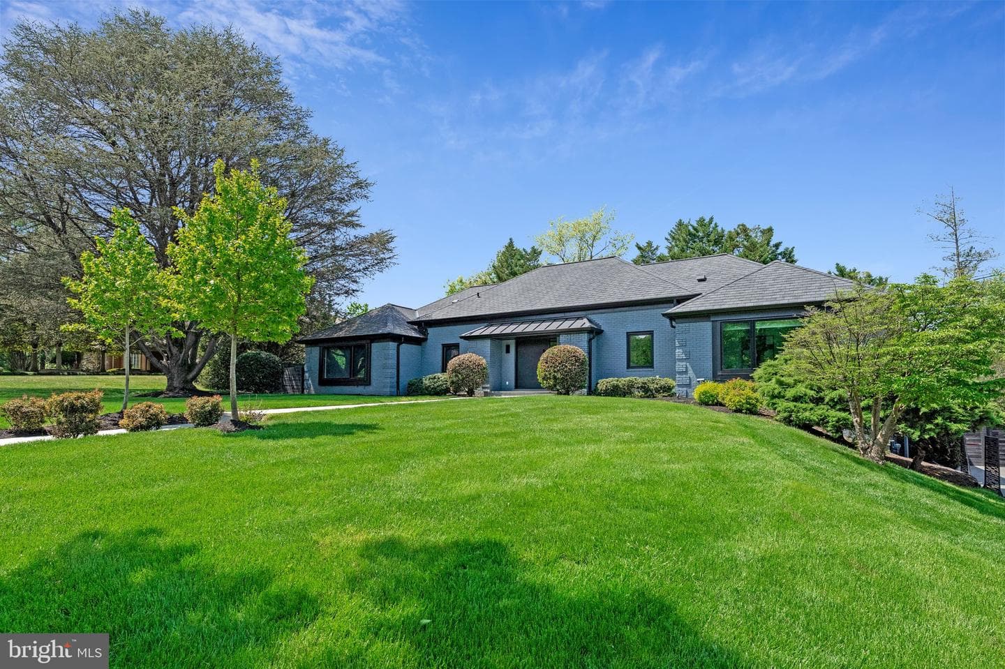 1228 Perry William Drive photo 4
