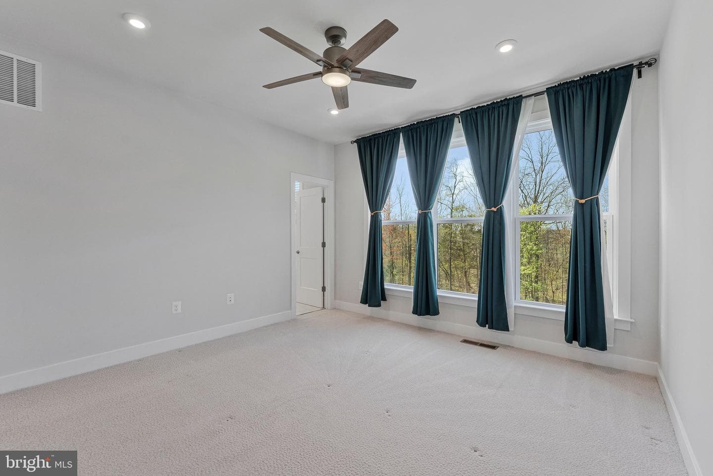 2491 Liberty Loop photo 24