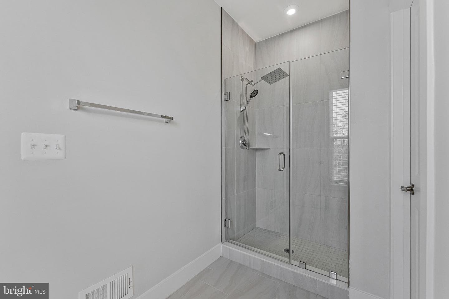 2491 Liberty Loop photo 29