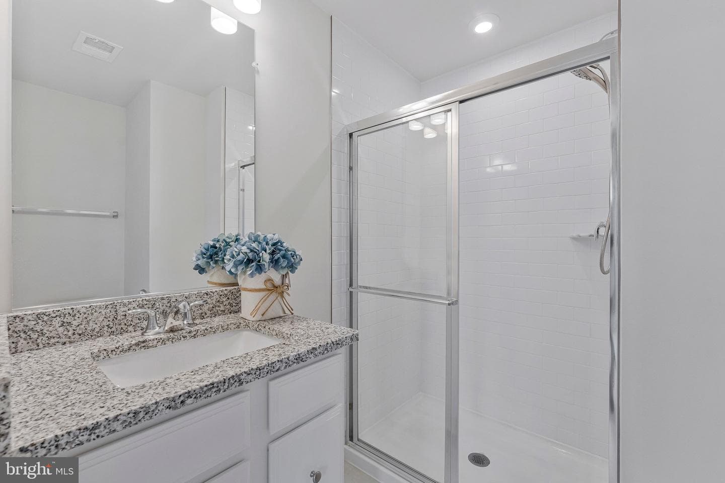 2491 Liberty Loop photo 40