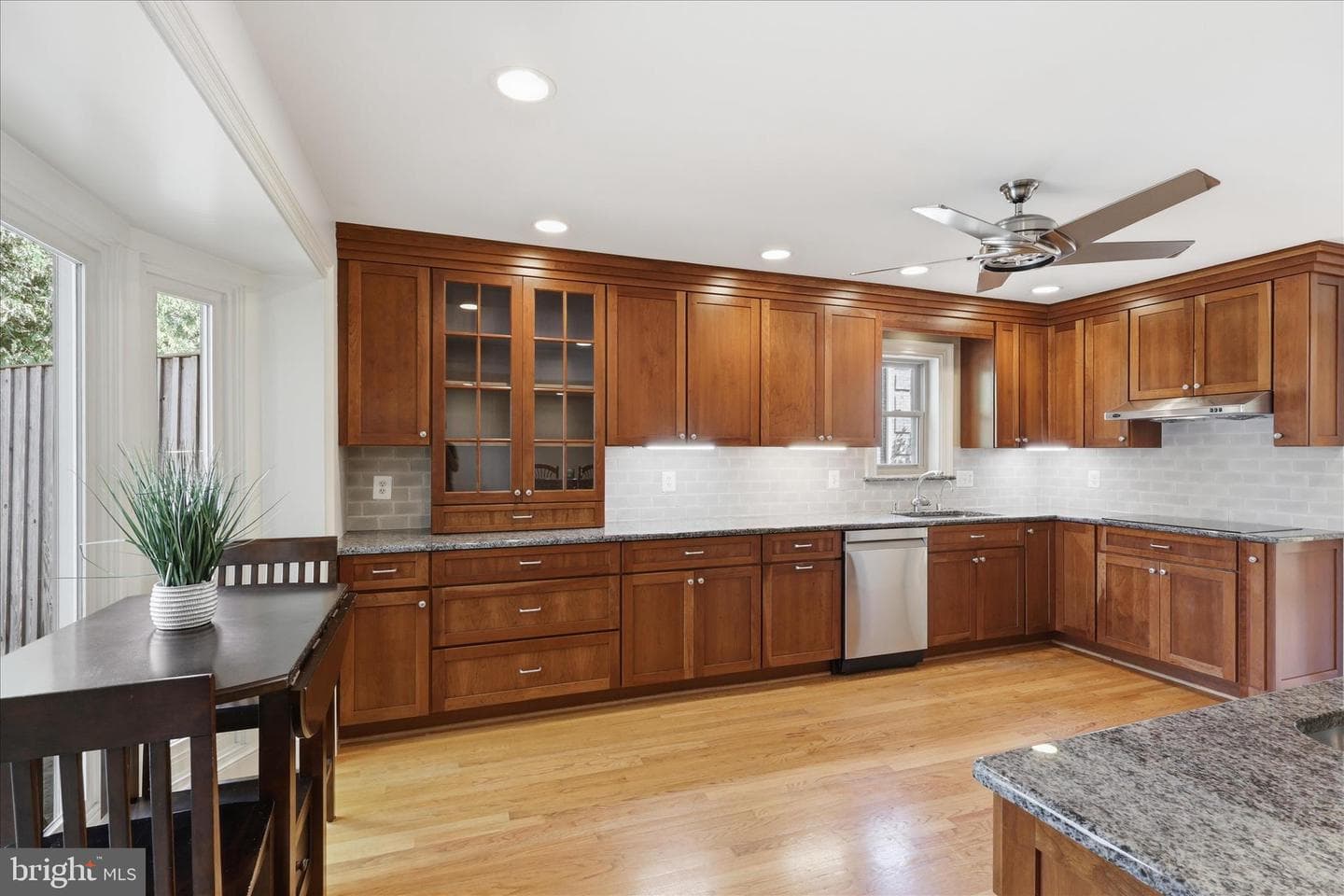 1148 Randolph Road photo 12