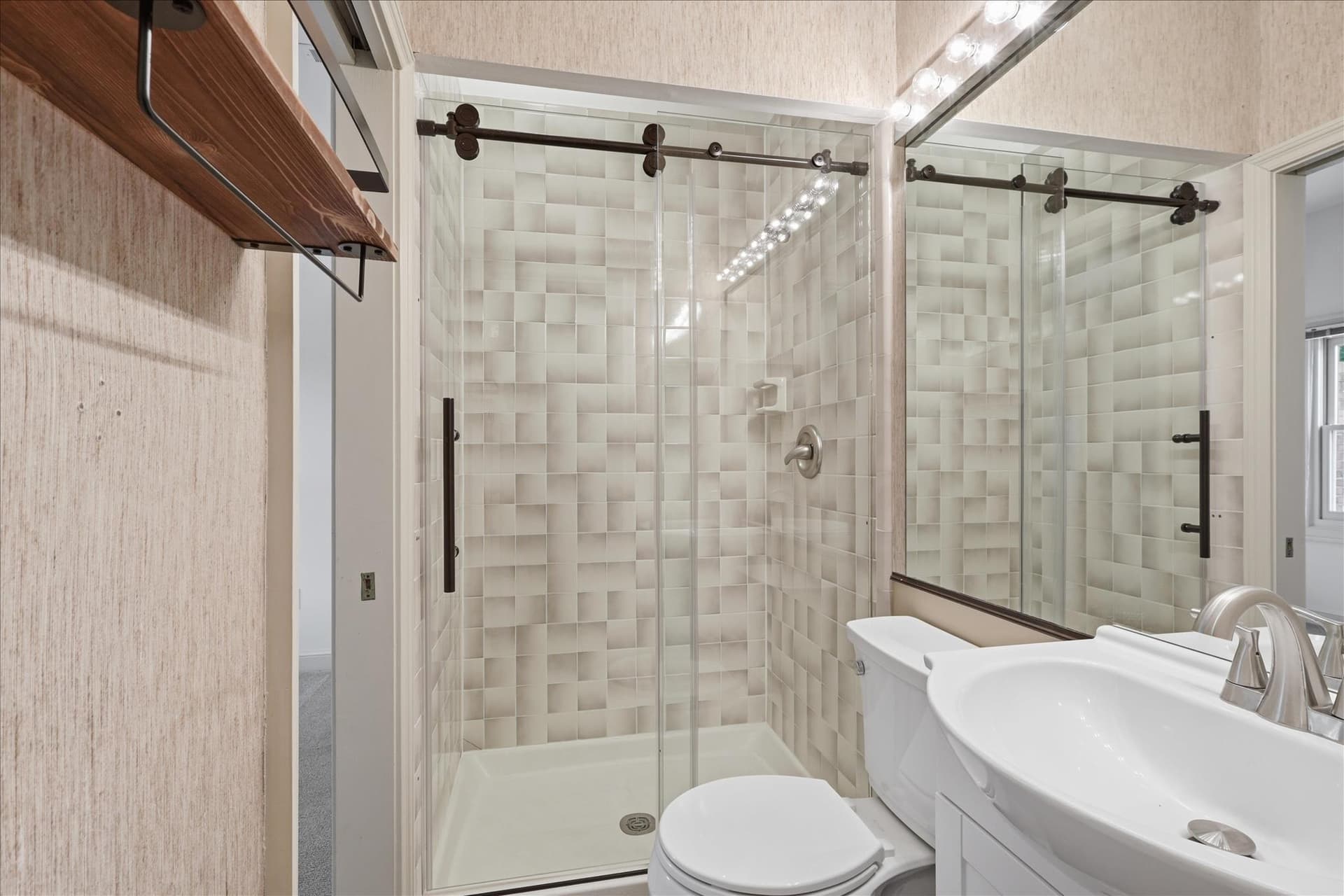 1148 Randolph Road photo 24