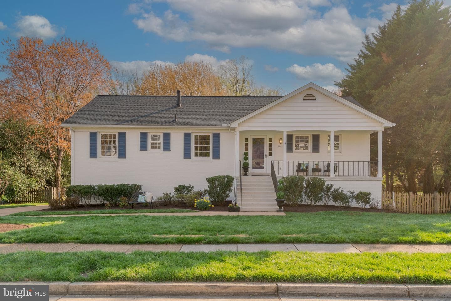 1347 Macbeth Street photo 5