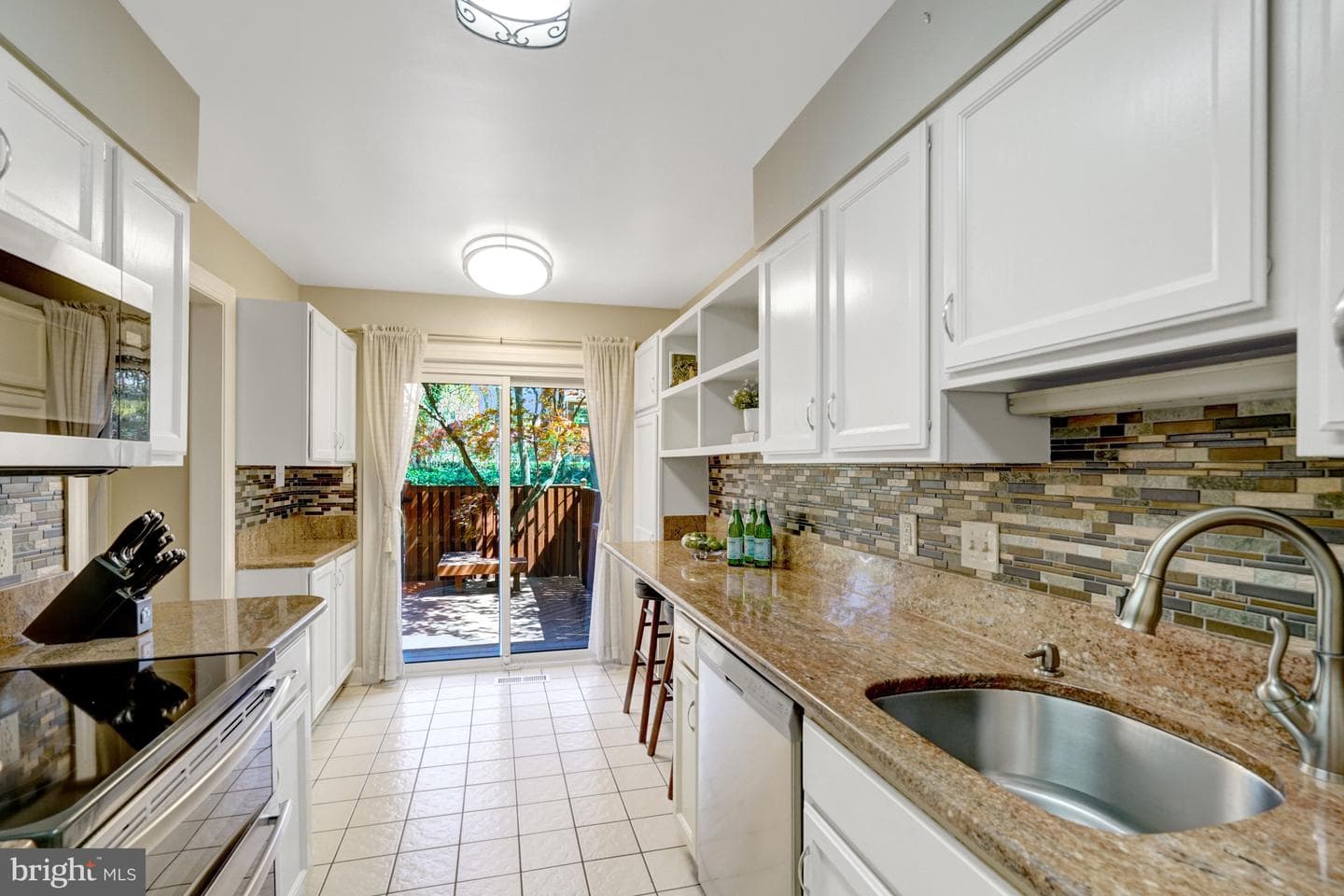 5883 Woodfield Estates Drive photo 12