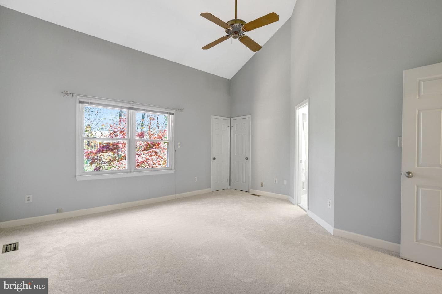 5883 Woodfield Estates Drive photo 17