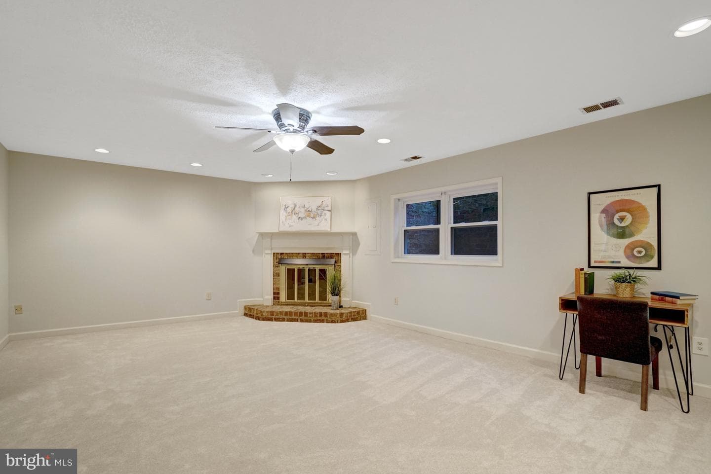 5883 Woodfield Estates Drive photo 32