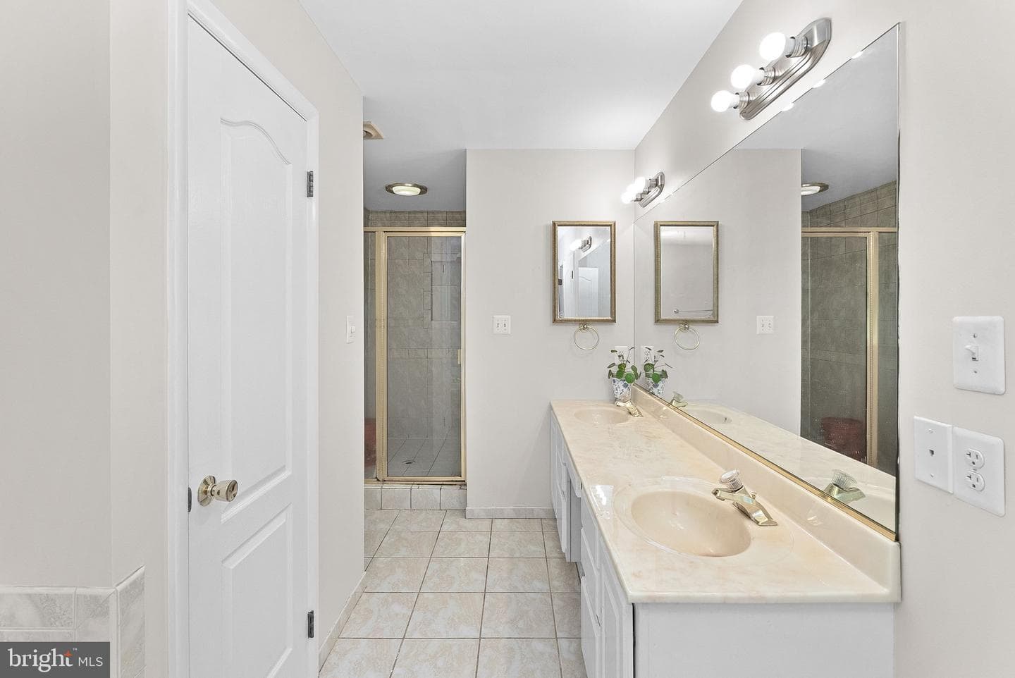 2435 Hunter Mill Road photo 17
