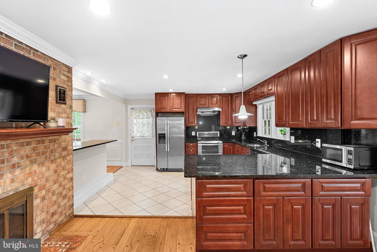 2435 Hunter Mill Road photo 9