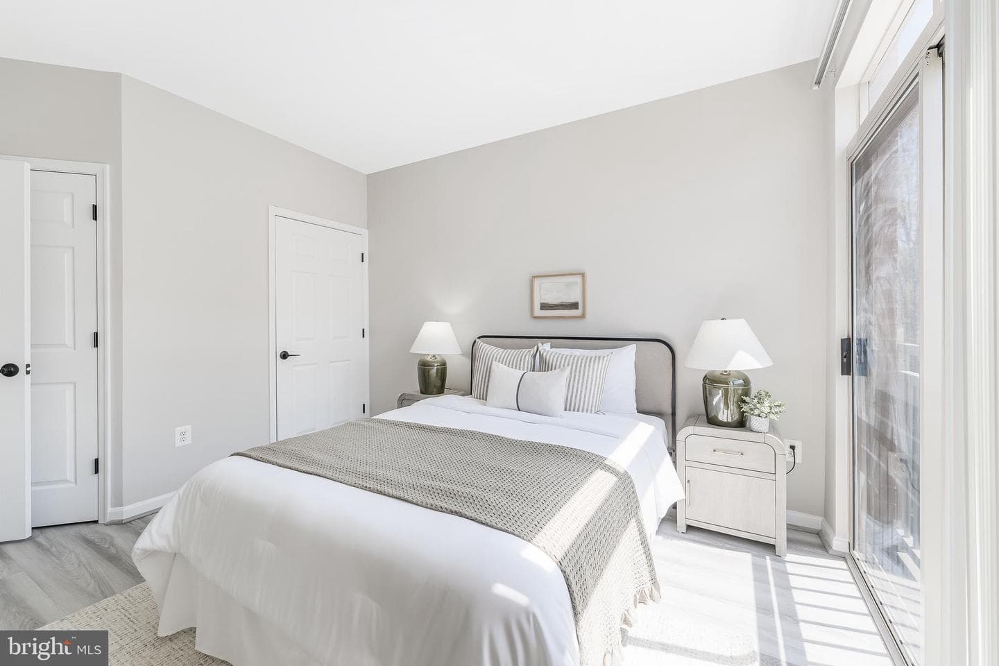 1851 Stratford Park Place #212 photo 38