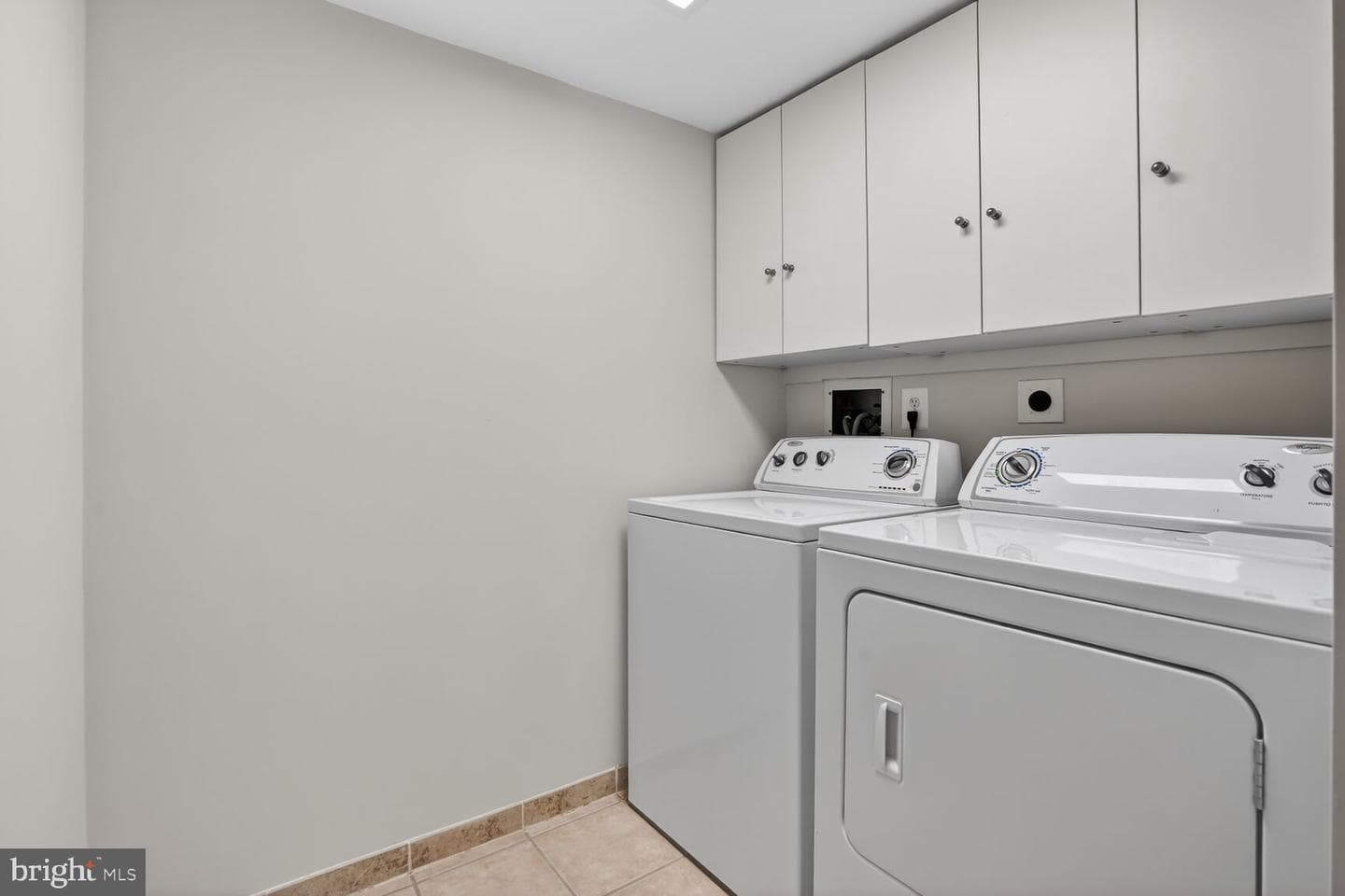 9708 Kingsbridge Drive #304 photo 17