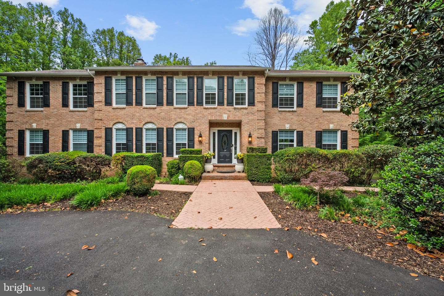 13112 Laurel Glen Road, Clifton