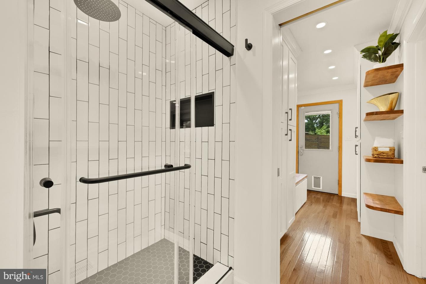 3430 Executive Avenue photo 14