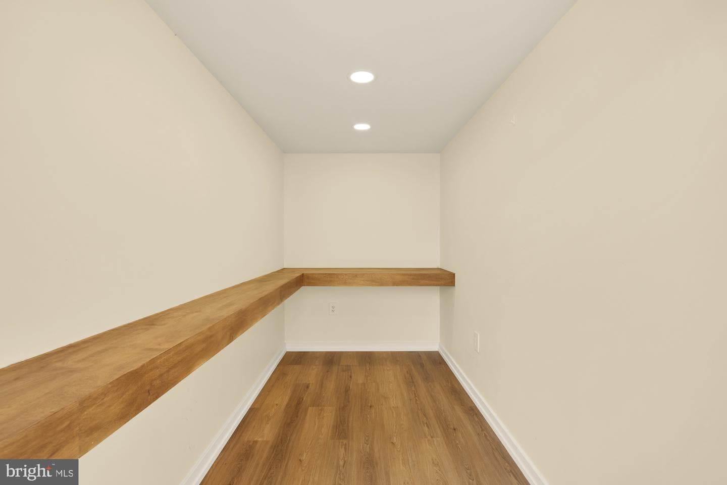3430 Executive Avenue photo 31