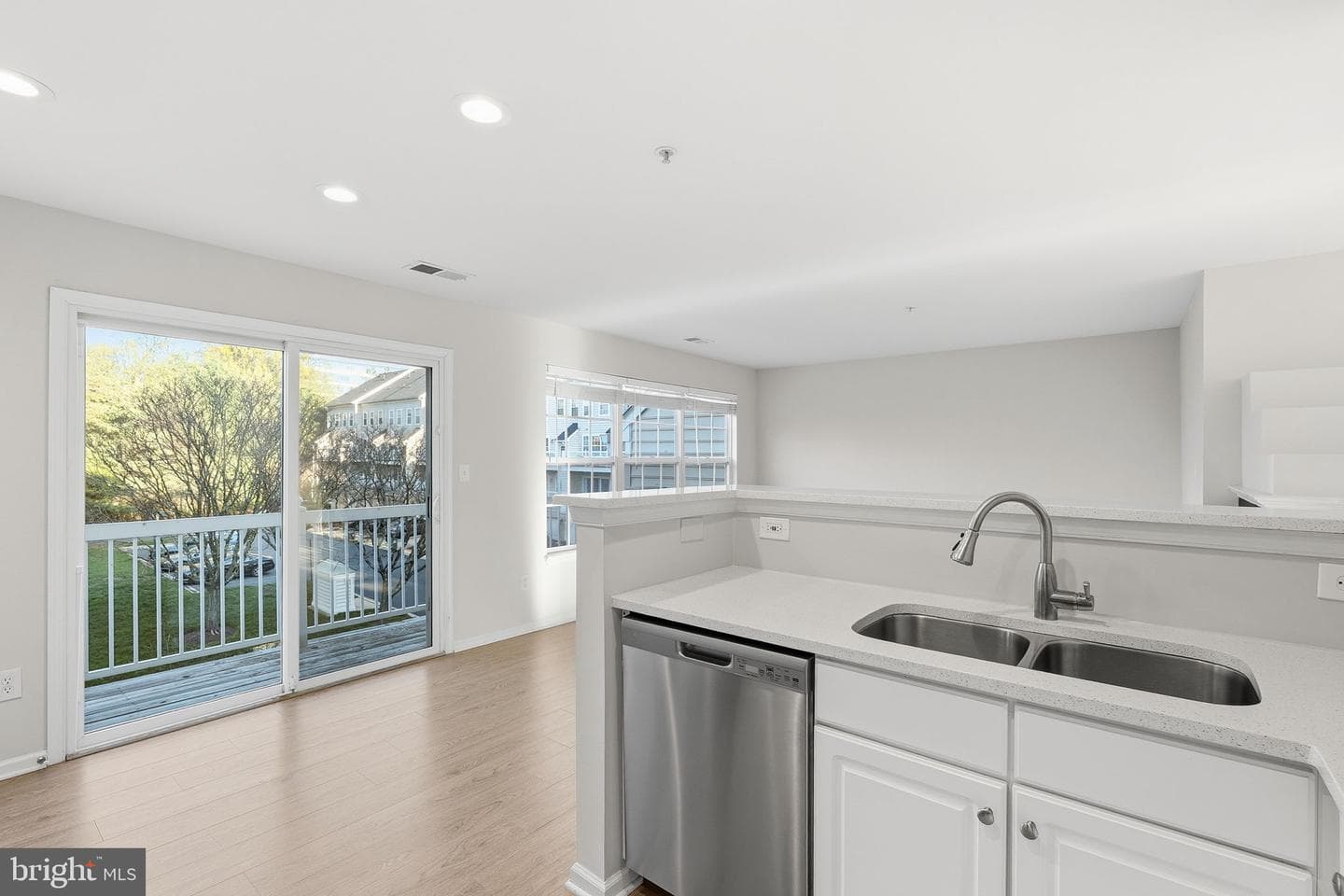 1881 Crescent Park Drive photo 17
