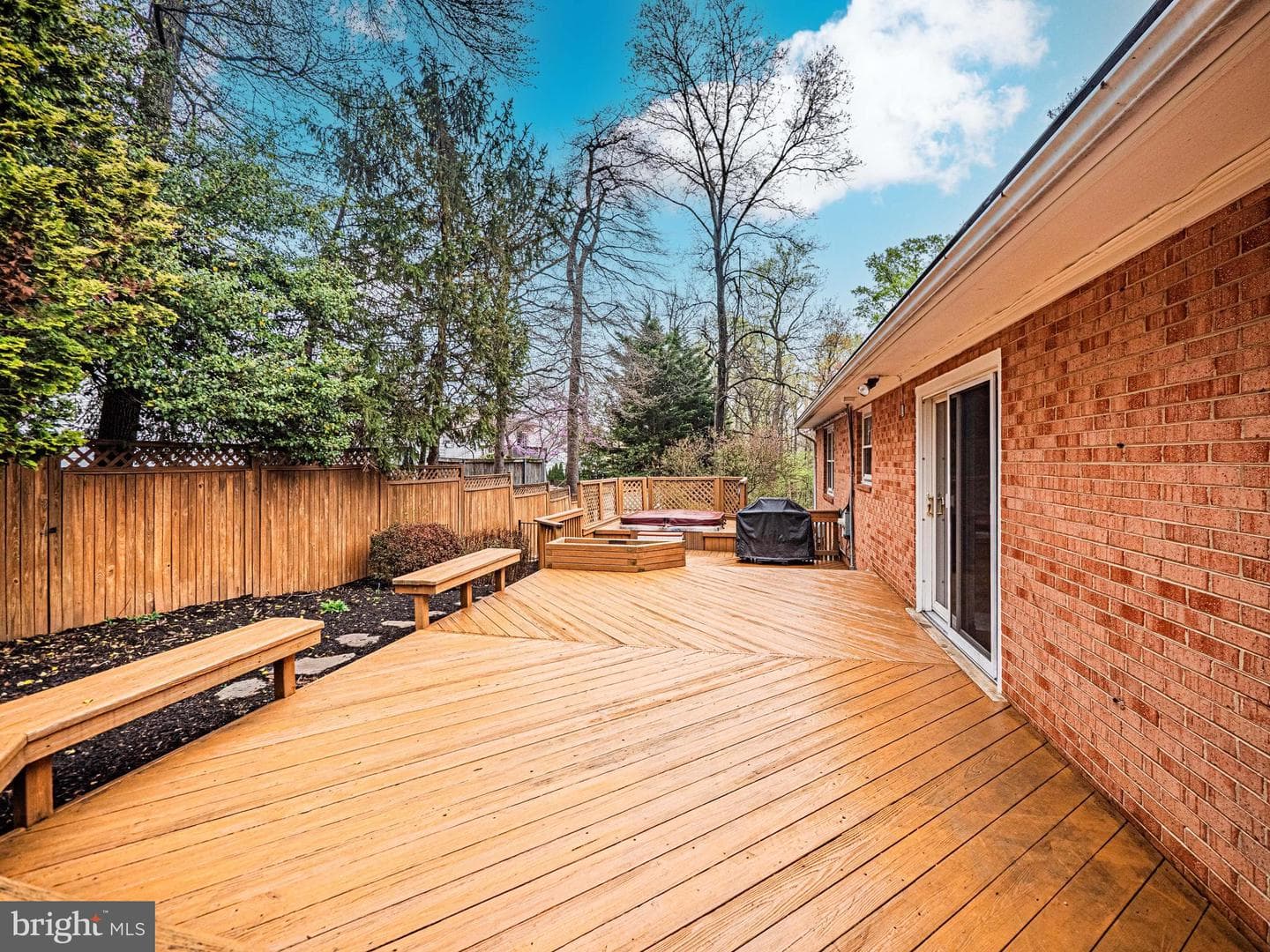 2419 Caron Lane photo 10