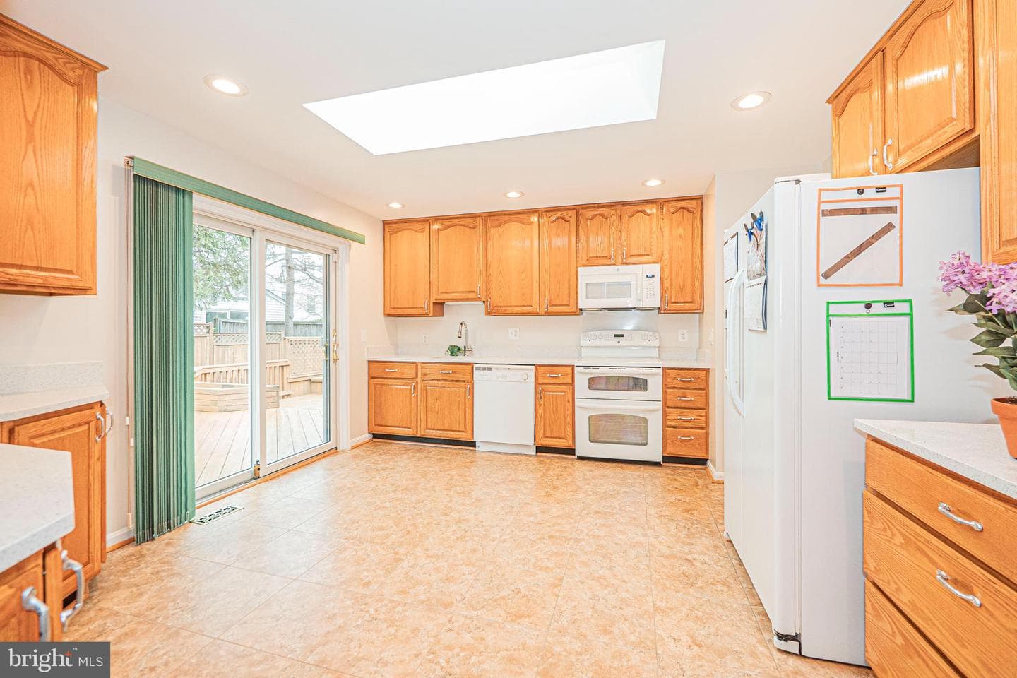 2419 Caron Lane photo 8