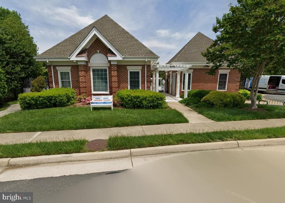 7902 Greenebrook Court photo 75