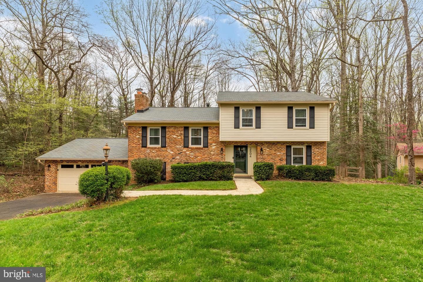 2504 Fauquier Lane