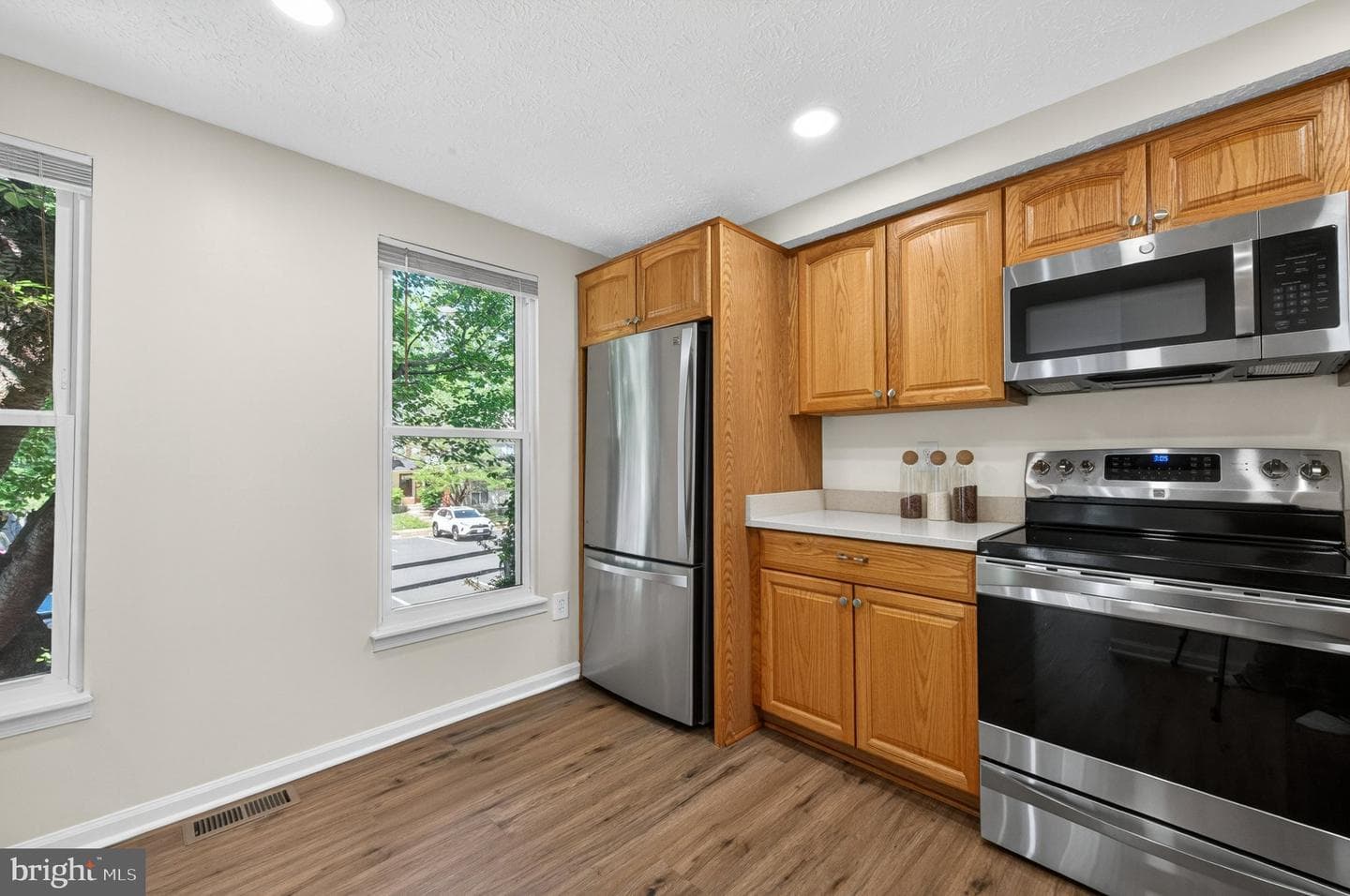 9129 Blarney Stone Drive photo 5