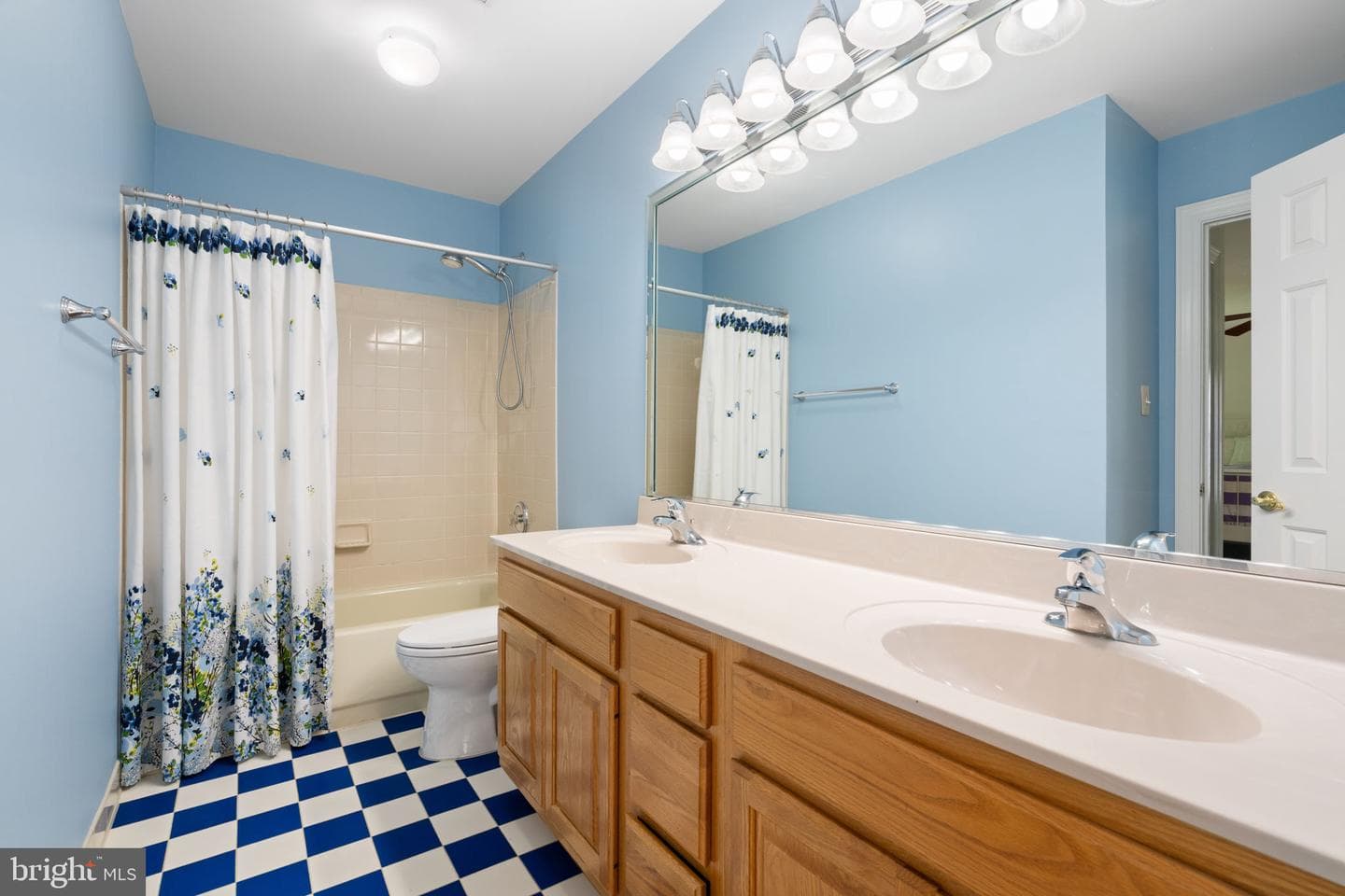 6474 Gristmill Square Lane photo 44
