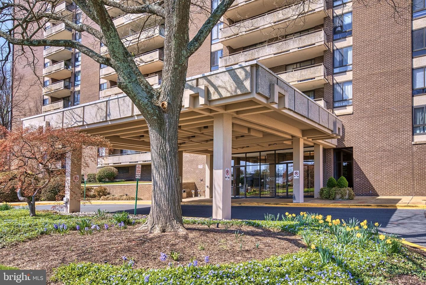 1800 Old Meadow Road #1006, Mclean