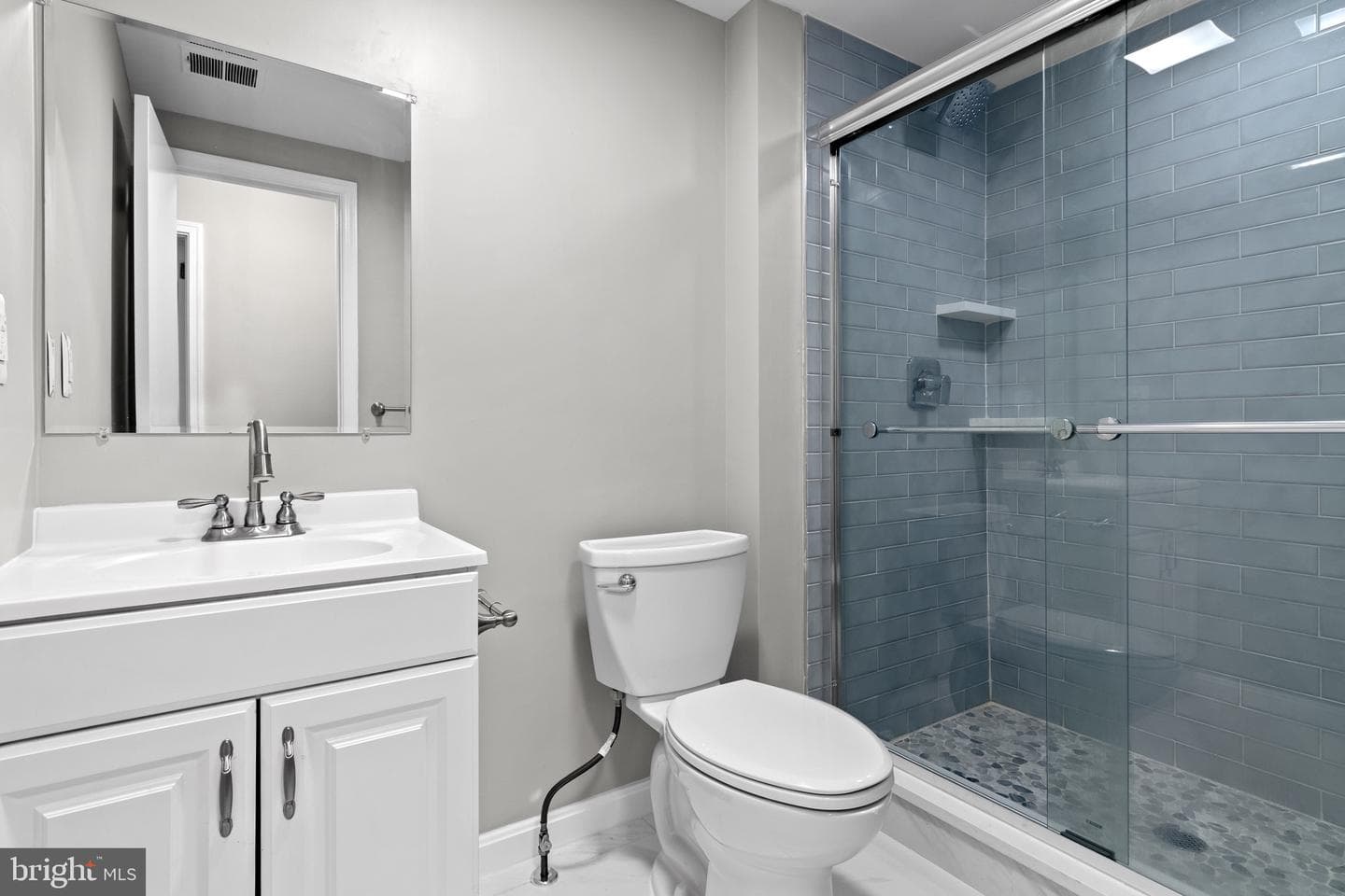4727 Exeter Street photo 25
