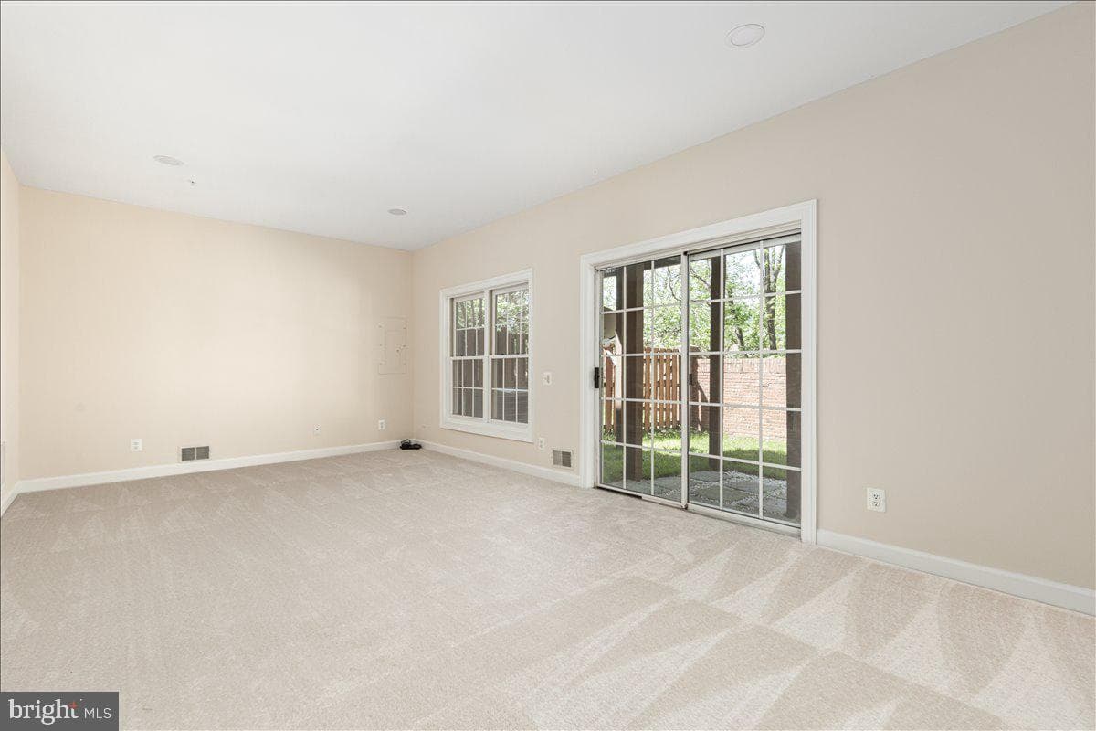 9602 Lagersfield Circle photo 40