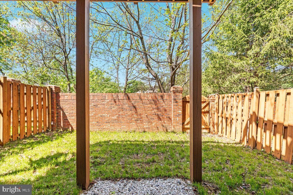 9602 Lagersfield Circle photo 45