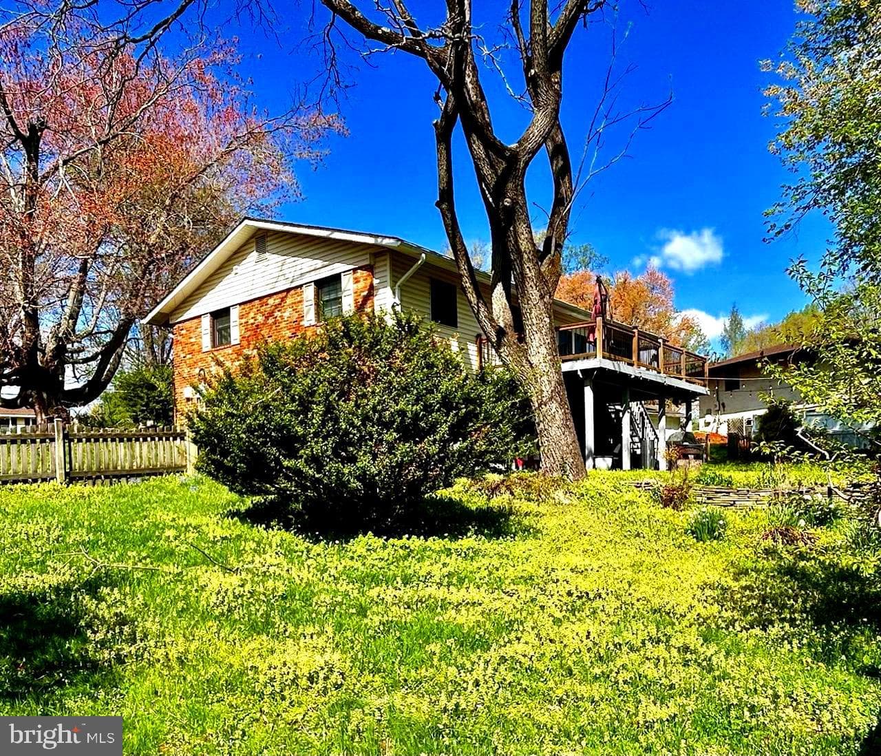 3715 Moss Drive photo 7