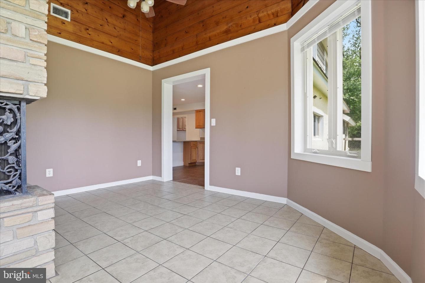 7019 Sheridonna Lane photo 14