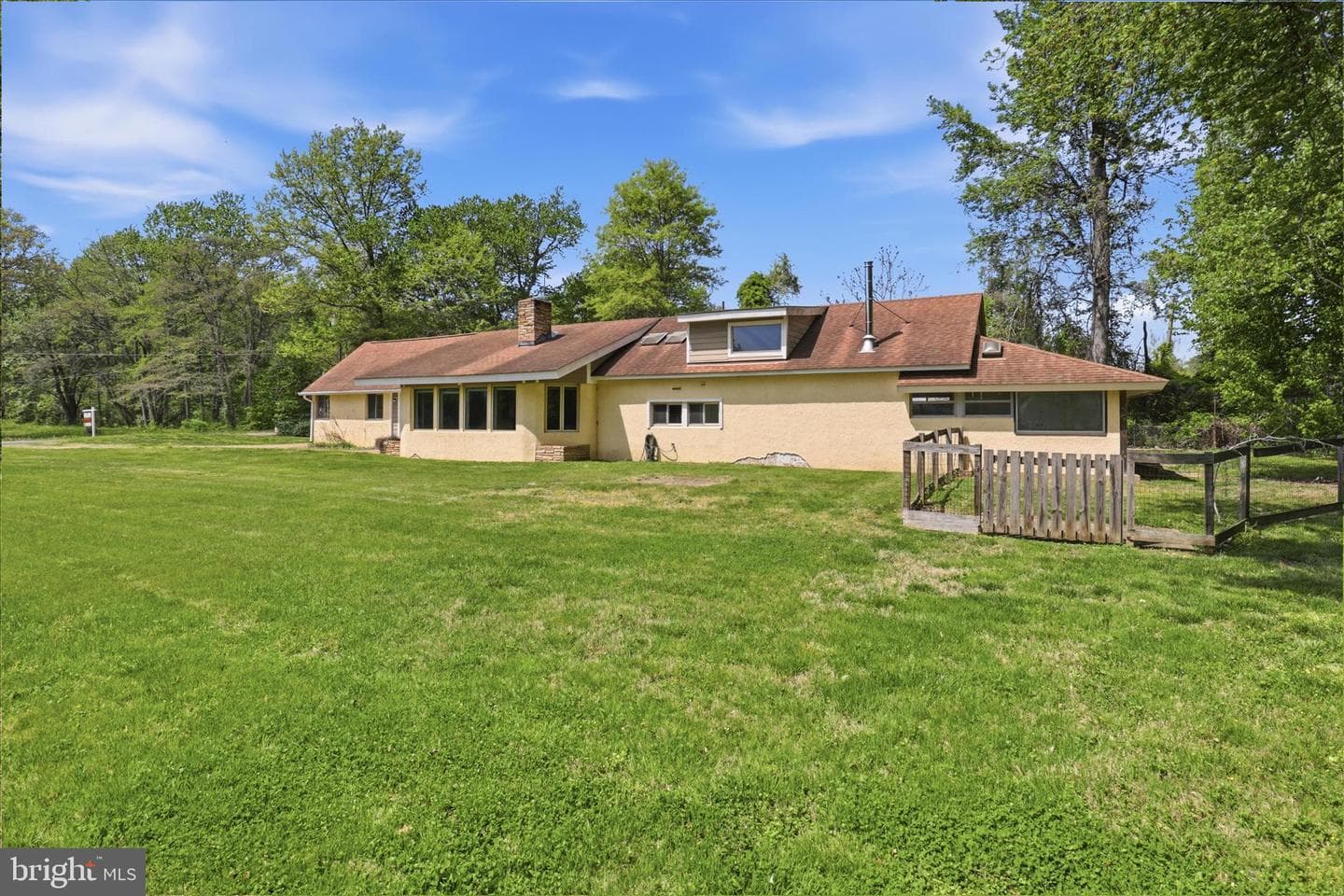7019 Sheridonna Lane photo 9