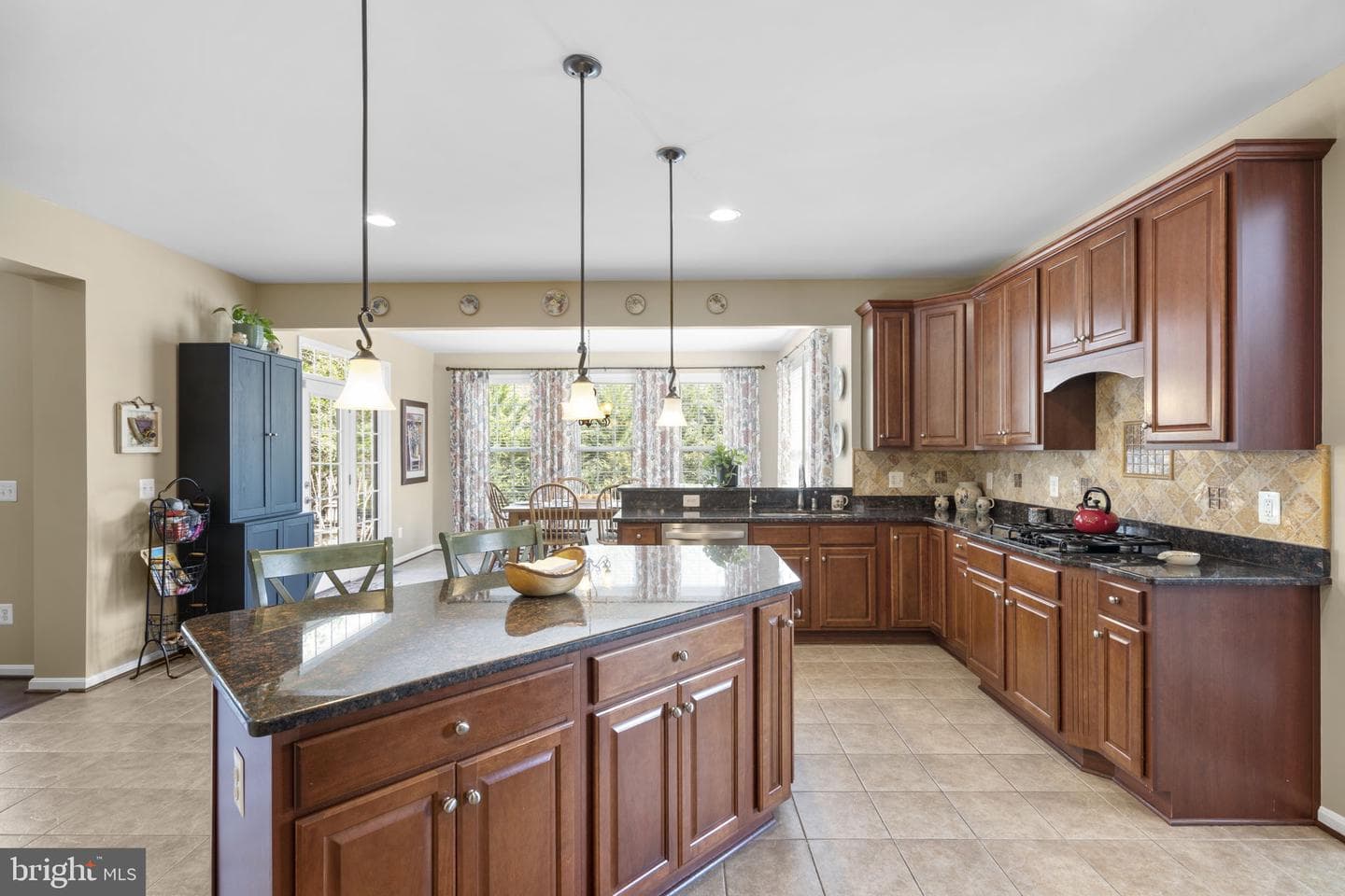 9323 Castle Hill Road photo 17