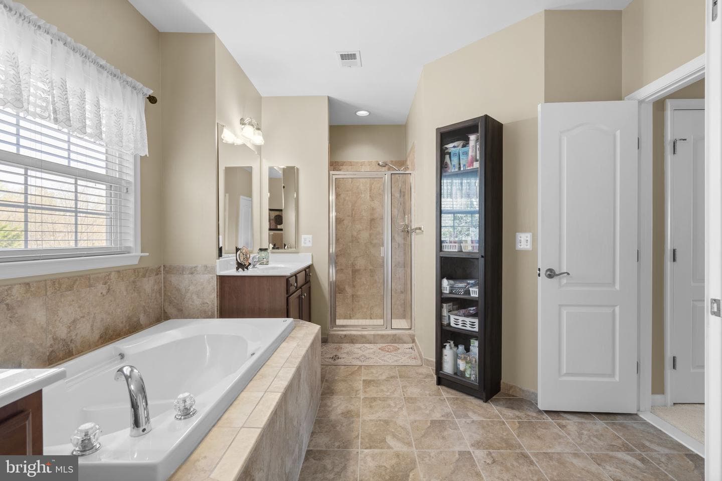 9323 Castle Hill Road photo 44