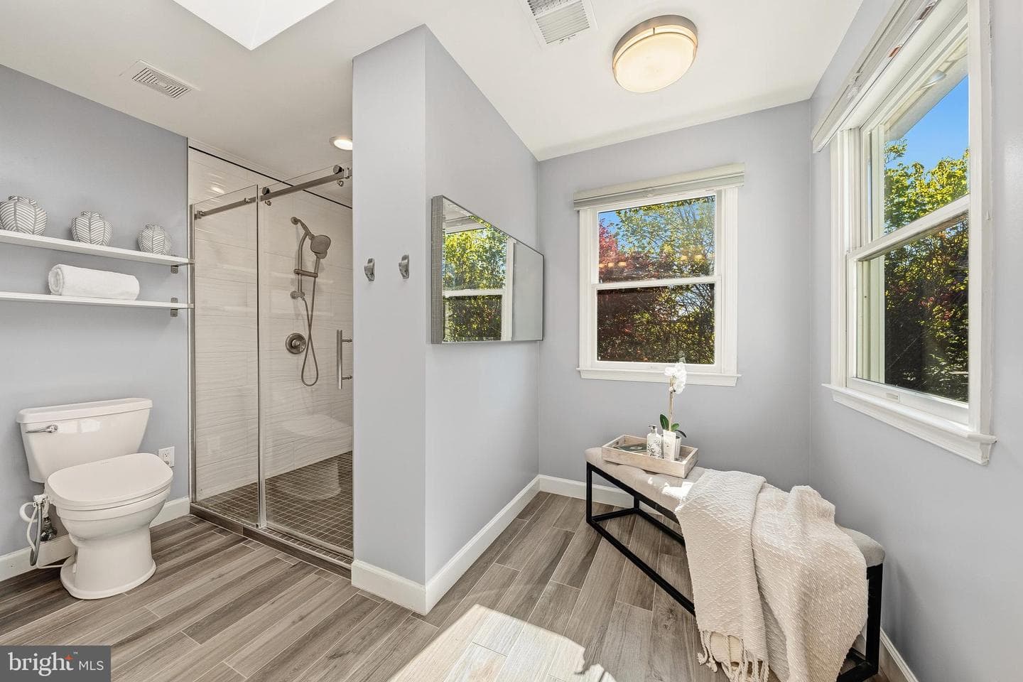1518 Thurber Street photo 36