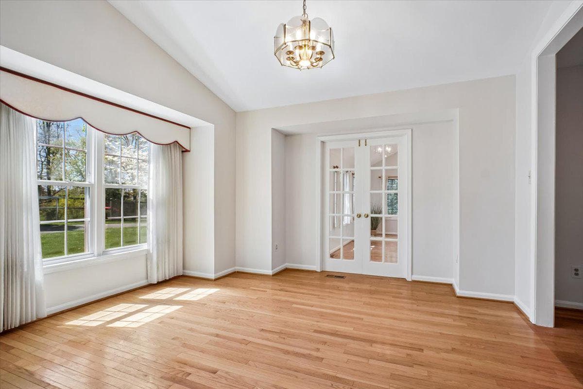 11104 Loran Road photo 12