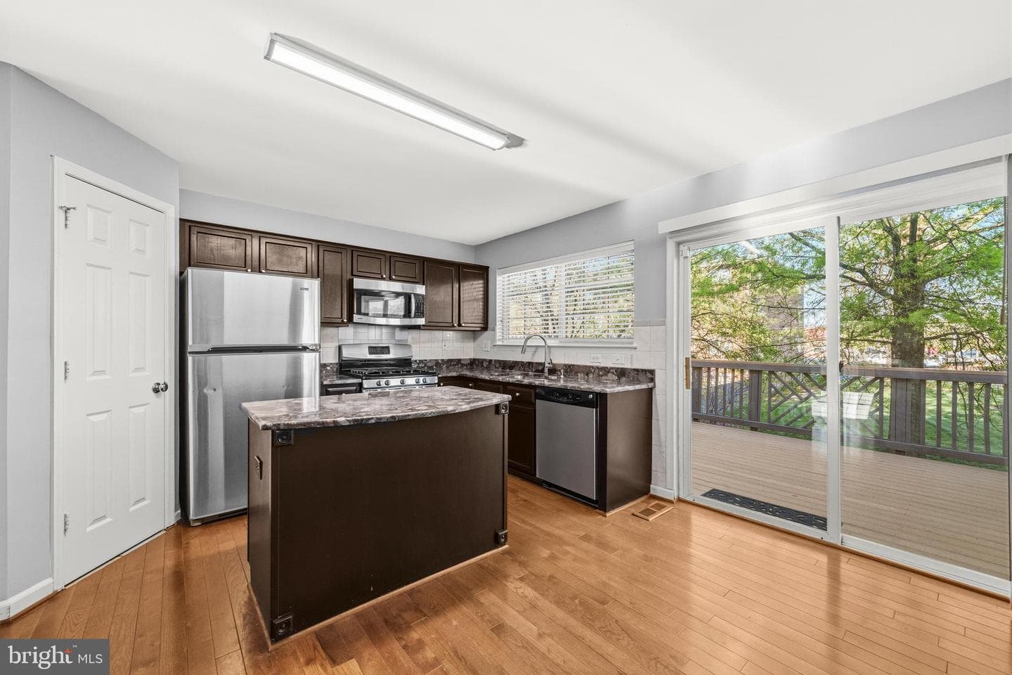8547 Towne Manor Court photo 8