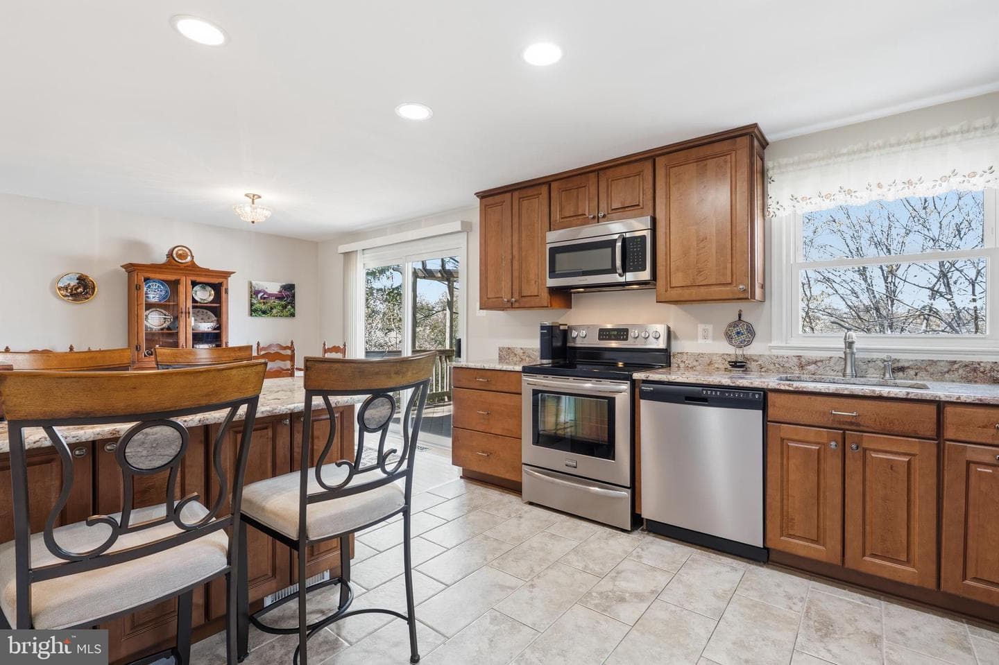 2622 Sheringham Drive photo 4