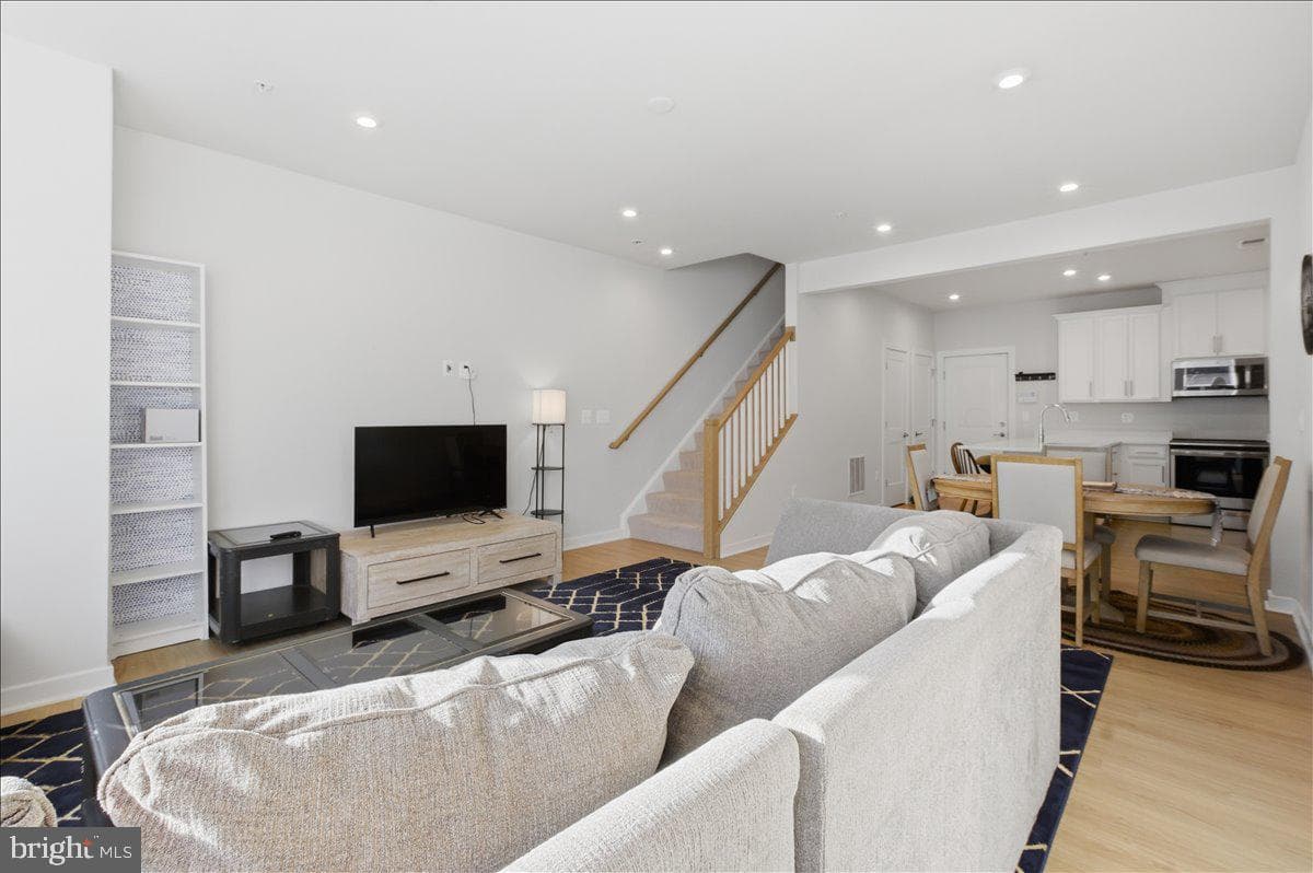 13538 Sayward Boulevard #109 photo 18