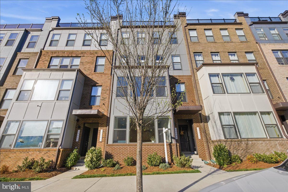 13538 Sayward Boulevard #109, Herndon