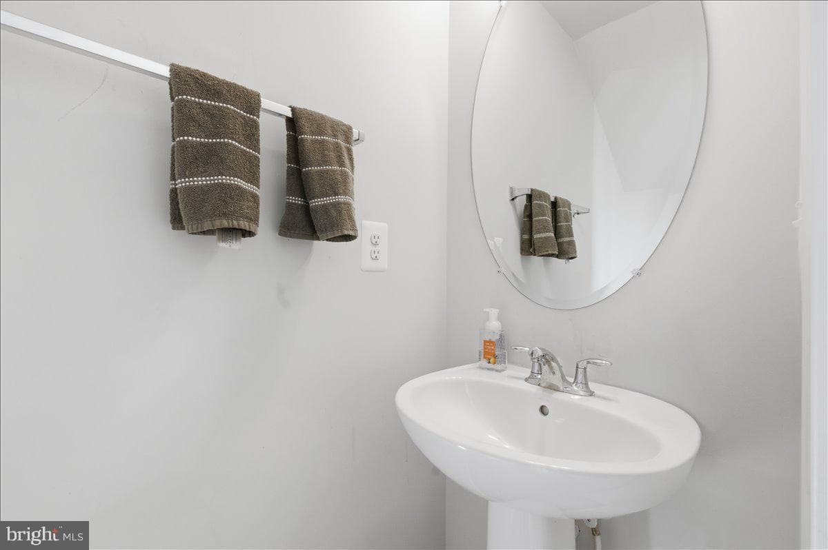 13538 Sayward Boulevard #109 photo 30